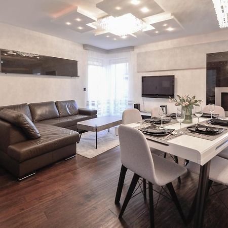 Apartamenty Bryza - Chelmonskiego - Parking - Centrum Świnoujście  Eksteriør billede